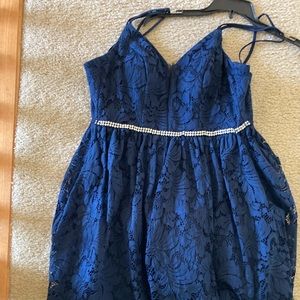 WOMENS DILLARDS DRESS NAVY HOCO/PARTY SIZE:0